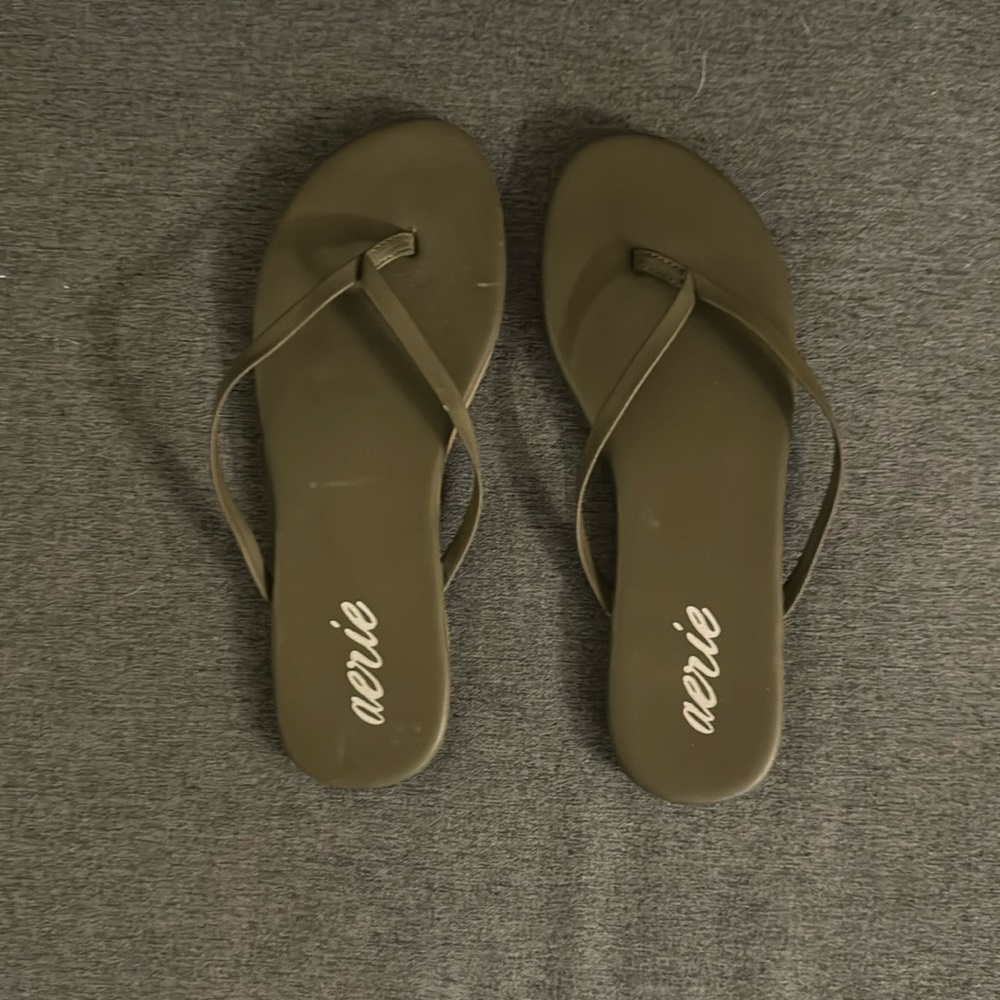 Aerie Flip Flops